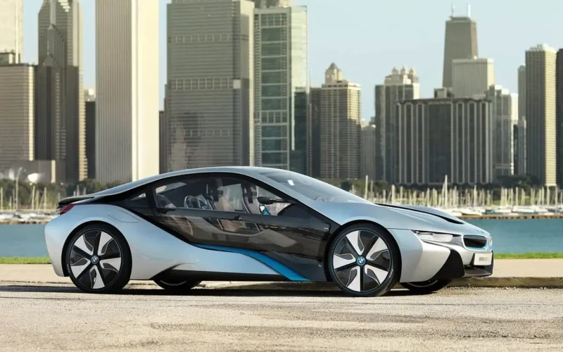 БМВ i8