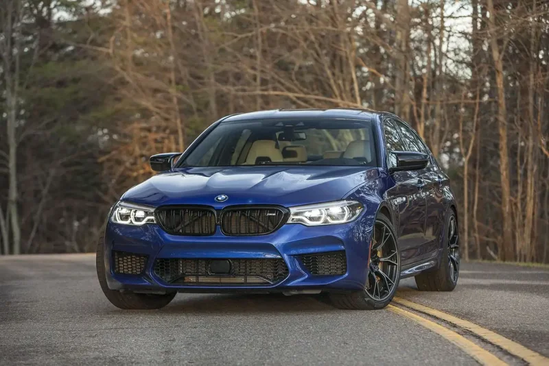 BMW f90 Manhart