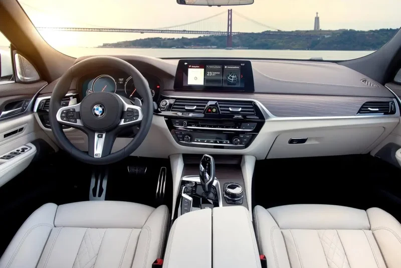 BMW 6 g32 Gran Turismo салон