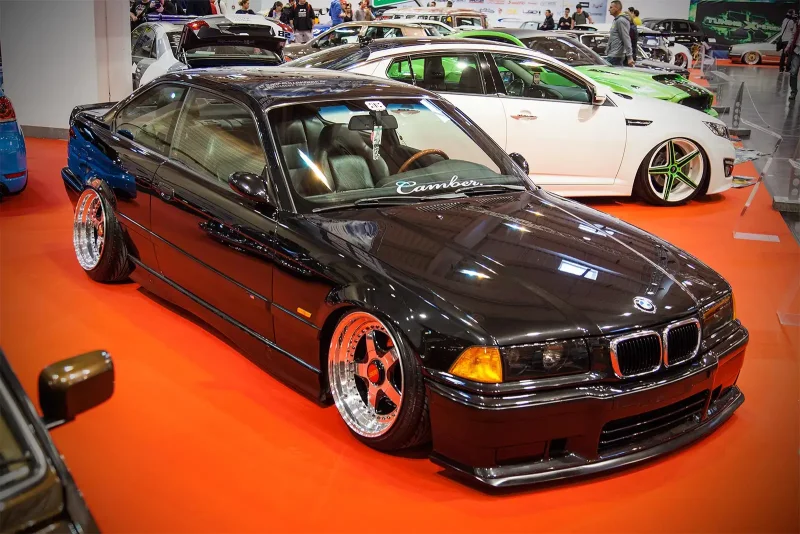 BMW e36 серая