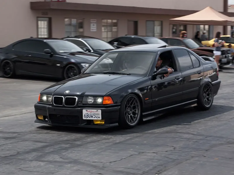 BMW 325 e36
