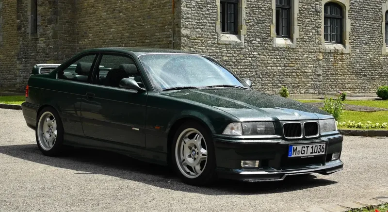 BMW e36 Yellow
