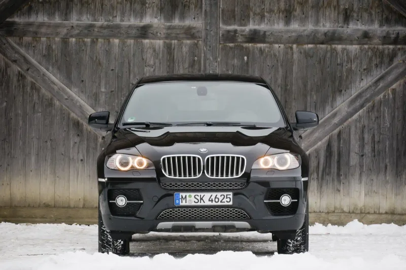 BMW x6 e70 черная