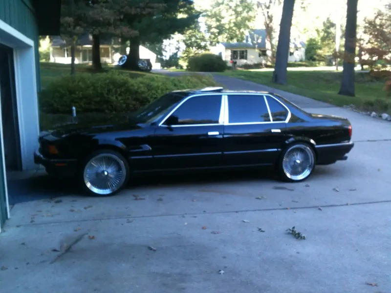 BMW 7 Series 1990