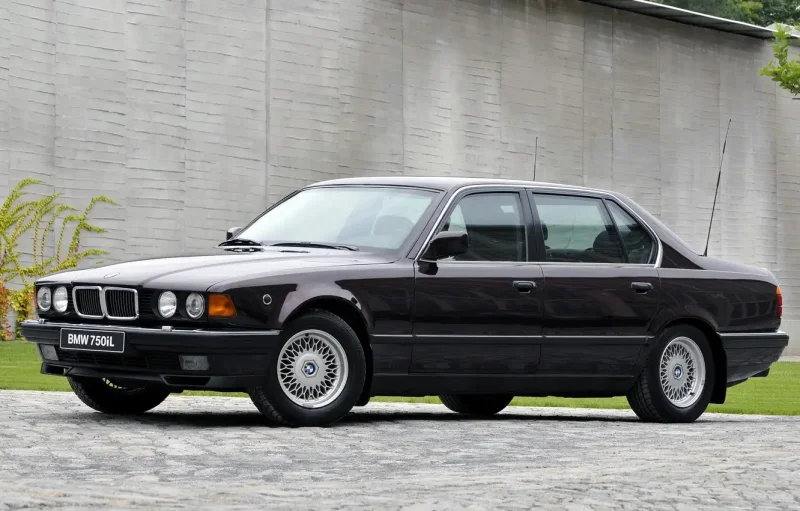 БМВ 750i e32