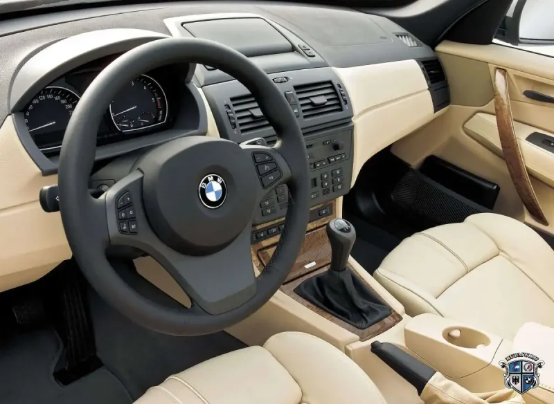 BMW x3 e83 салон