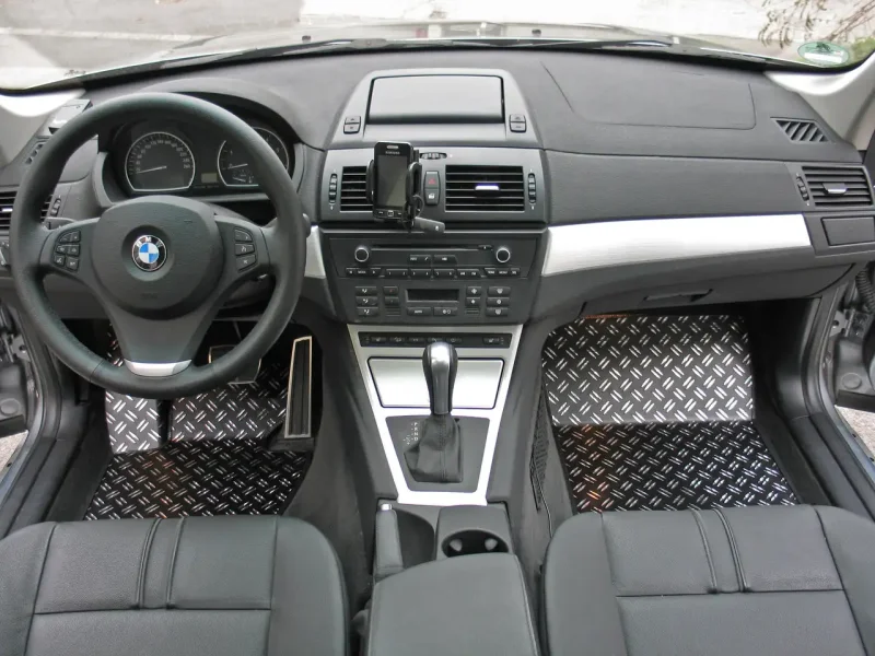 BMW x3 2004 салон