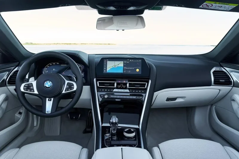 BMW m850i XDRIVE салон