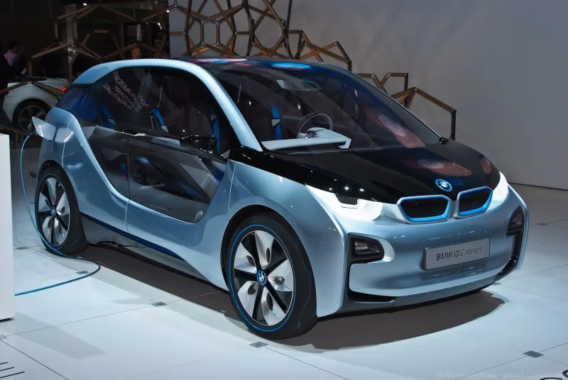 БМВ i8 Turbo