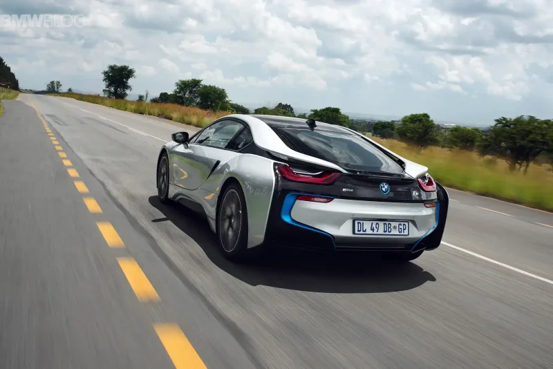 BMW спорткар i9