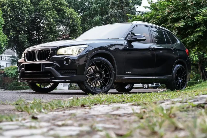 BMW e84 r19