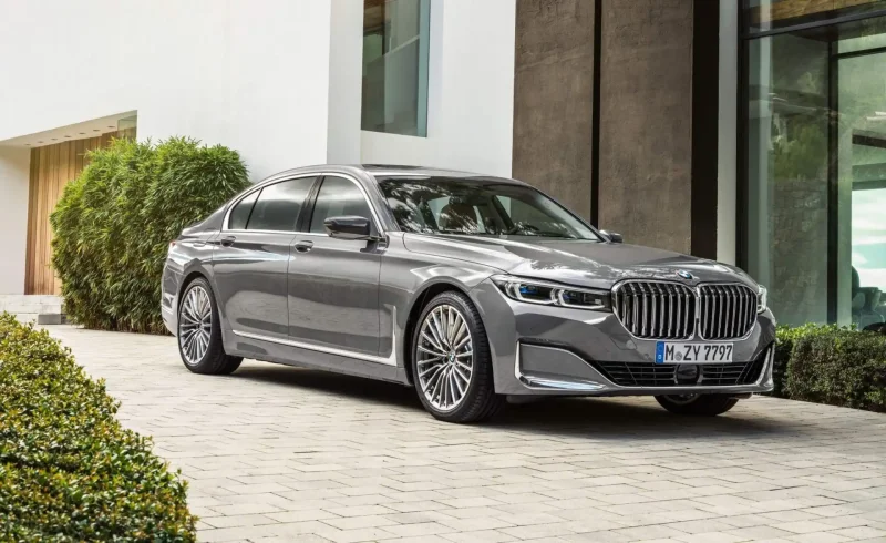 BMW 750 M 2020