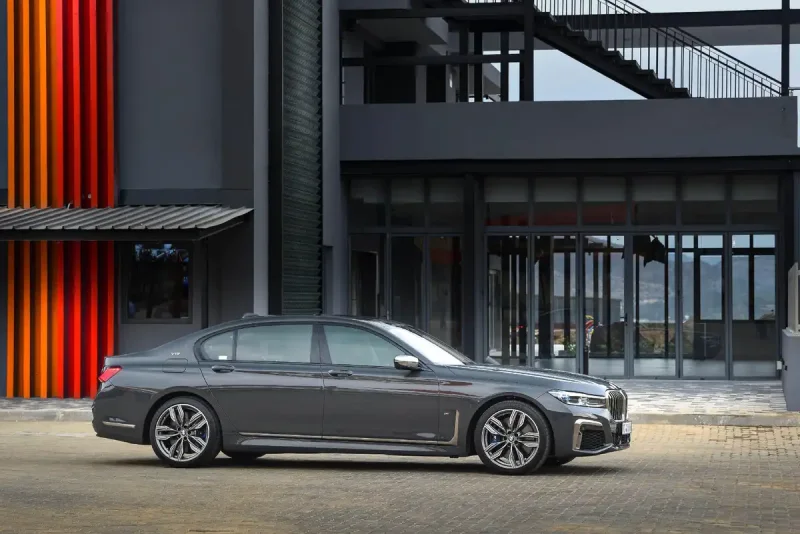 BMW m760li XDRIVE g12