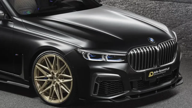 BMW m760li v12
