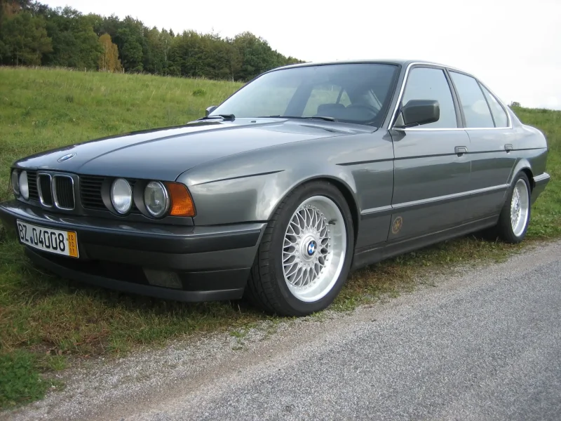 BMW e34 525i