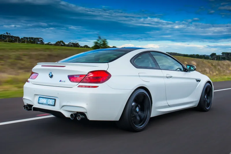BMW m6 White
