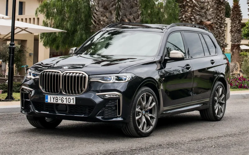 BMW x7 белый