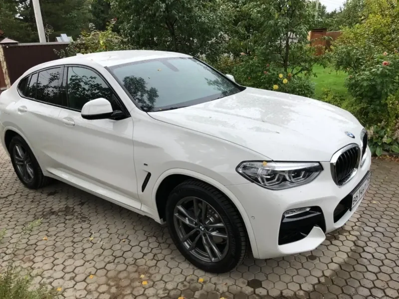 BMW x4 белая