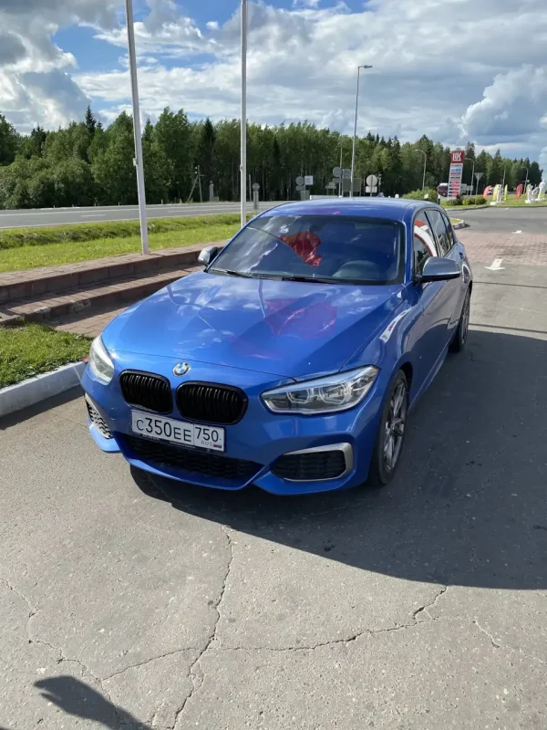 БМВ 1 2006 синий