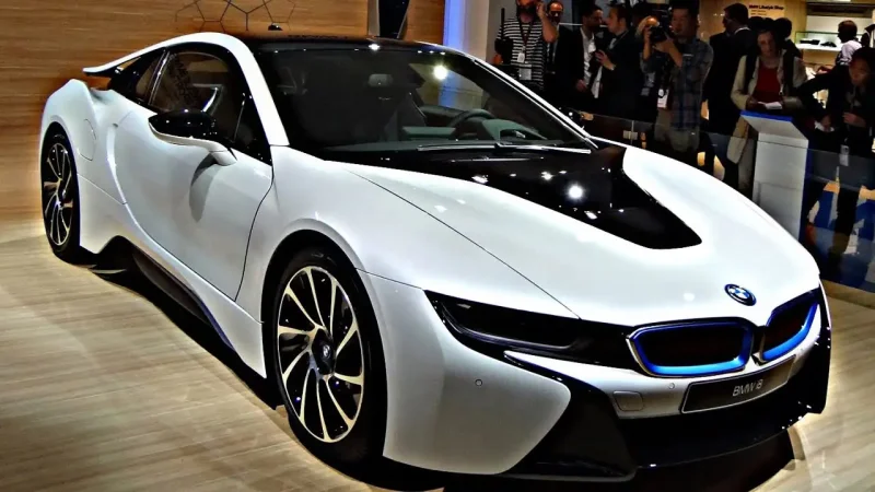 BMW спорткар i8