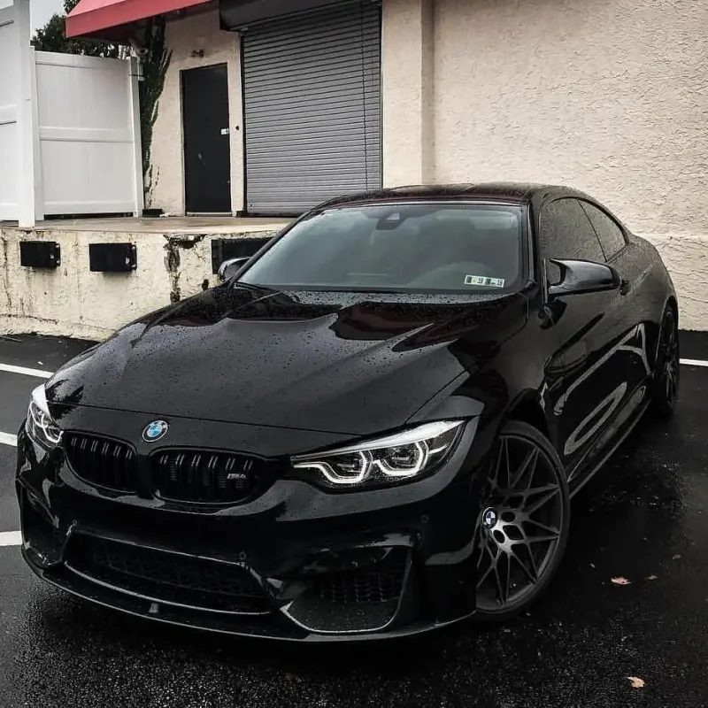 BMW m4 f82 Black