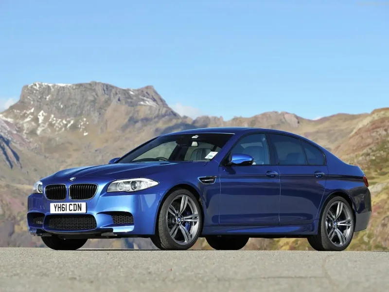 BMW m5 f10 2012