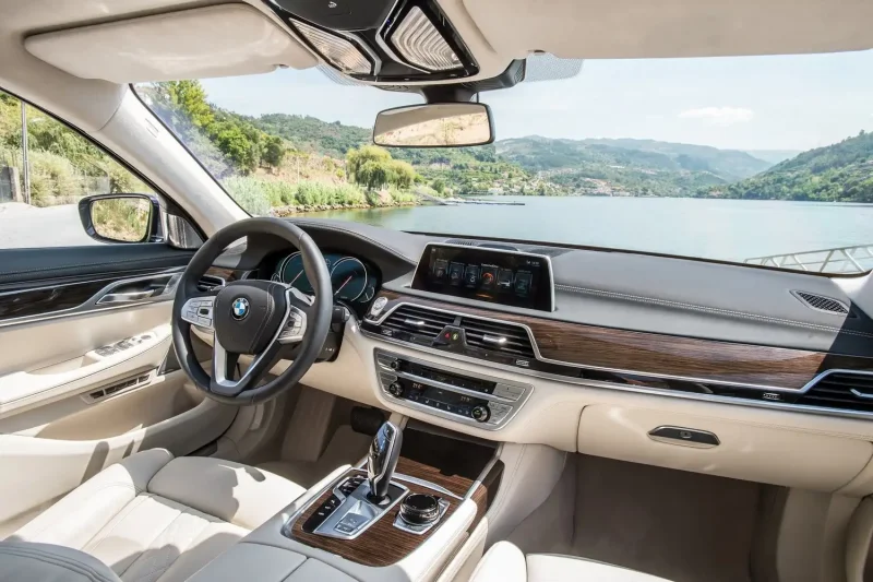 BMW 750 li XDRIVE салон