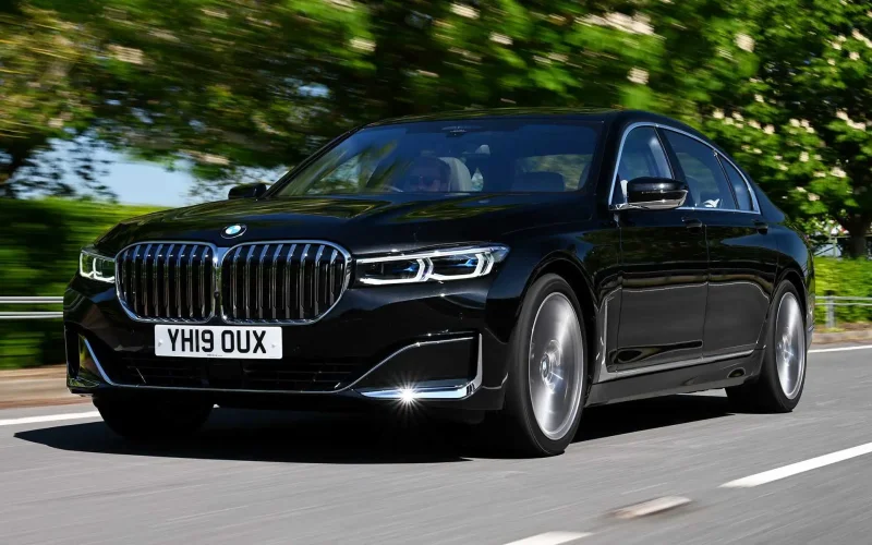 BMW m7 2021