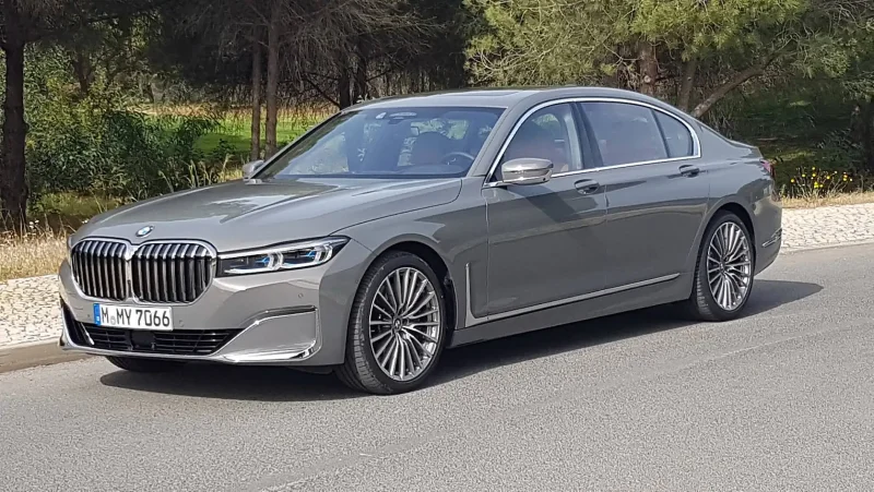 Dia show Tuning BMW 7er f01 750i auf 21
