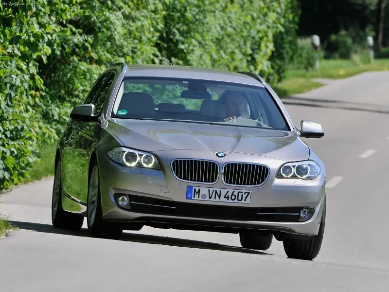 BMW 5 2011