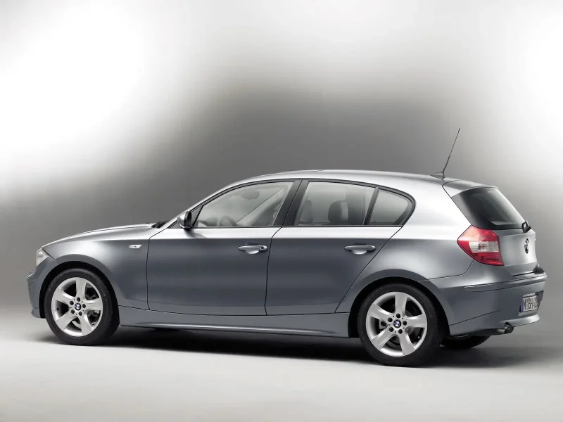 BMW 120i e87