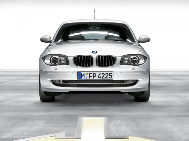 BMW 120 e87