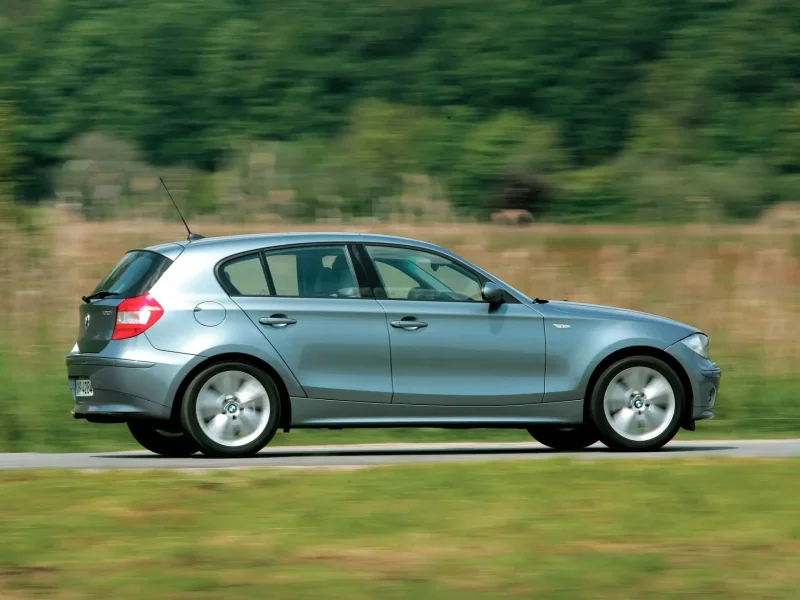 BMW 120i e87