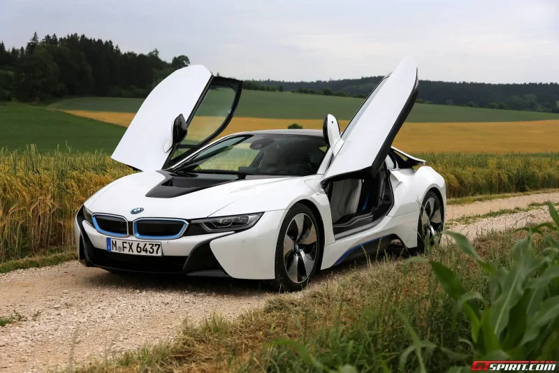 BMW i8 Coupe салон