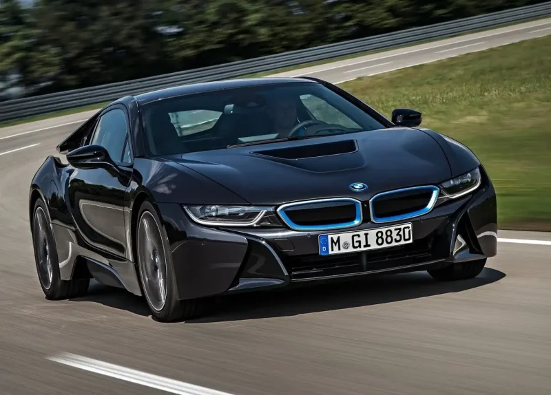 BMW m5 i8