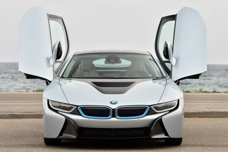 BMW i8 привод