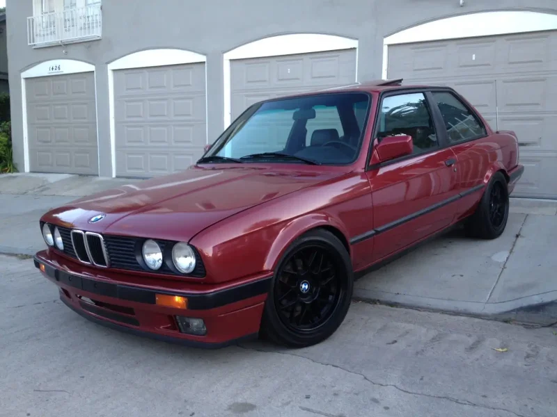 BMW 3 1990 года