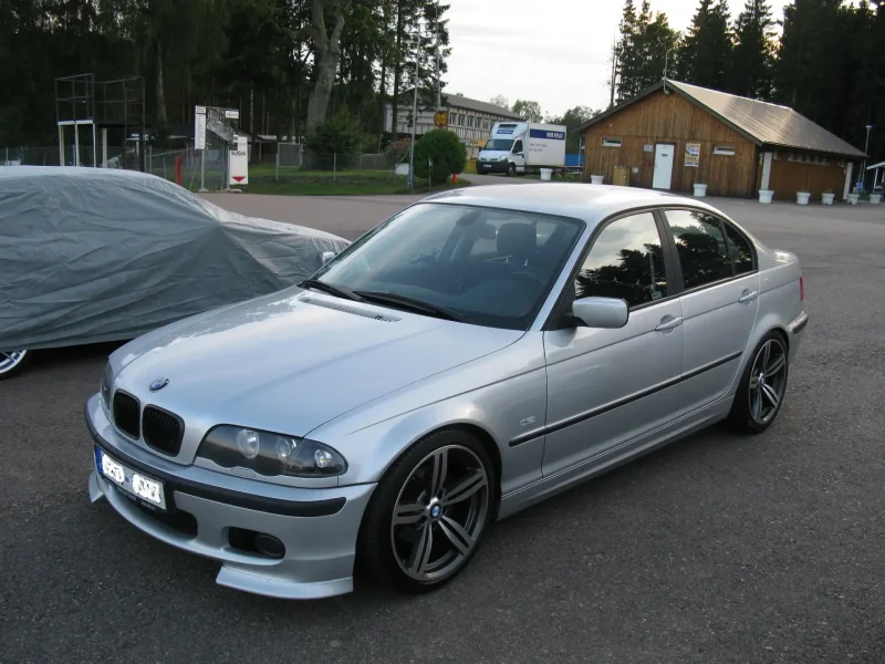 BMW 320i e46