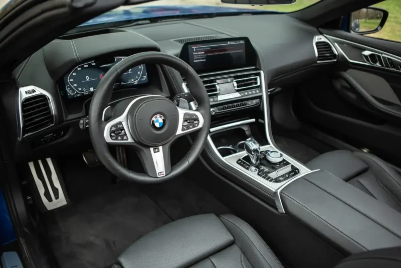 BMW m850i салон