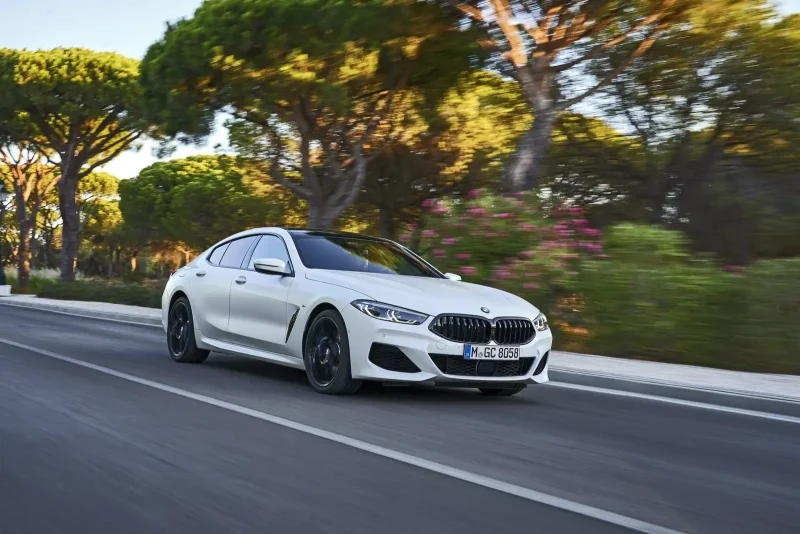 BMW 840i