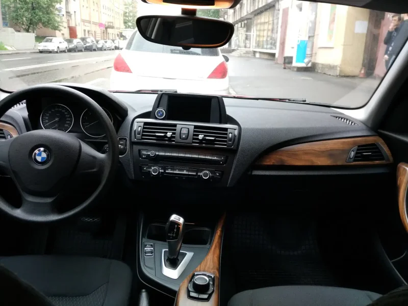 BMW f20 салон