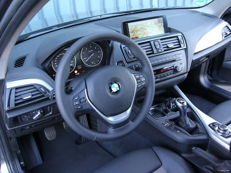 BMW f20 салон