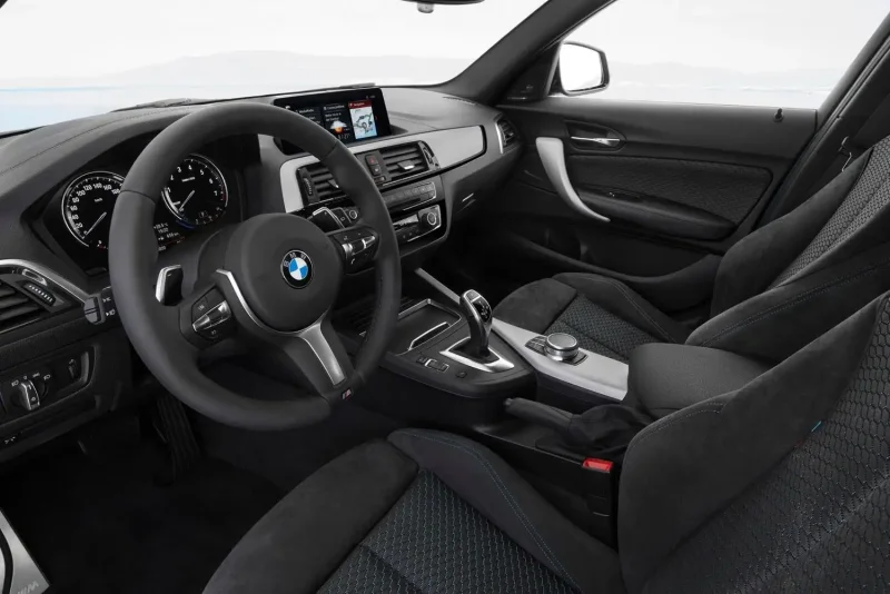 BMW f20 116i салон