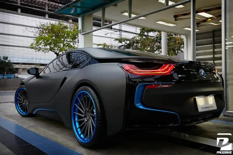 BMW i8 on adv1.