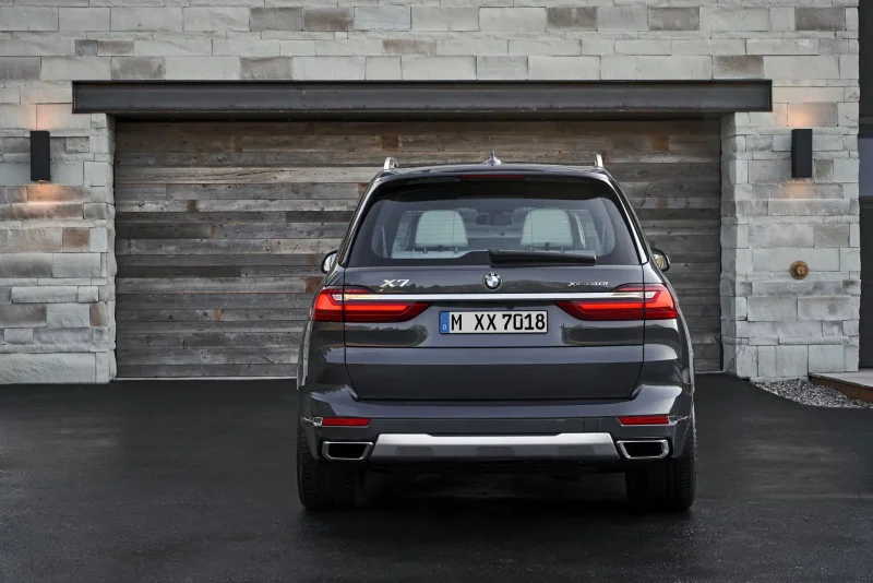 BMW x7 2021