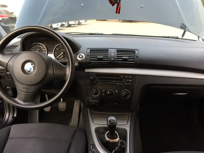 BMW 116i 2011 салон