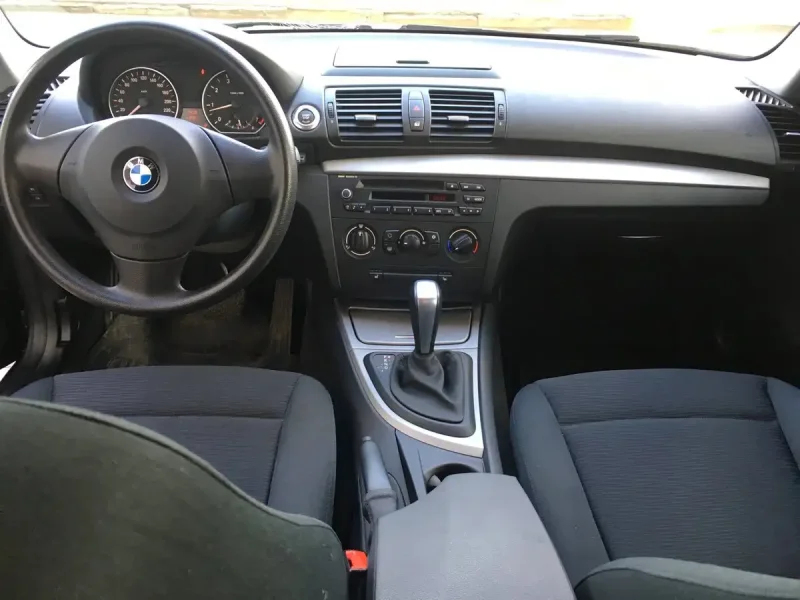 BMW 116i 2011 салон