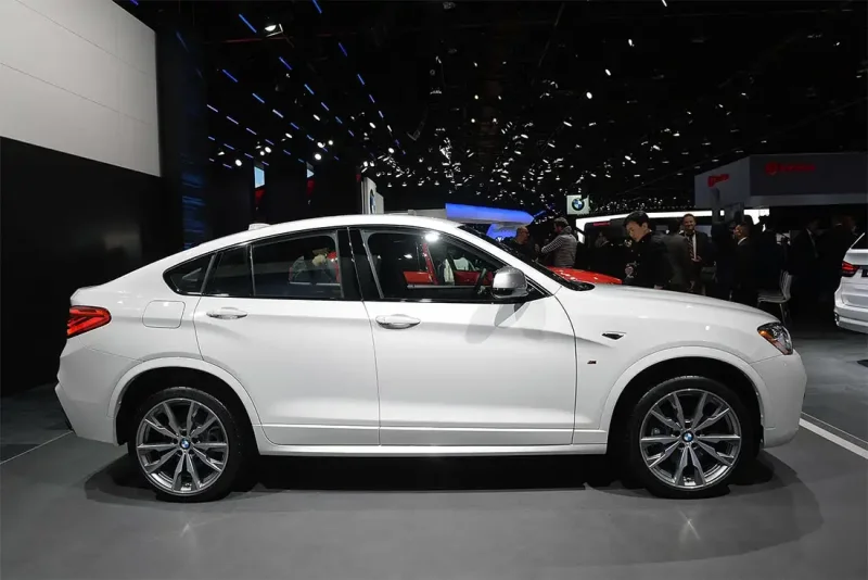 BMW x4 2017 белая