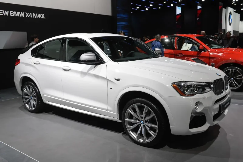 BMW x4 2017 белая