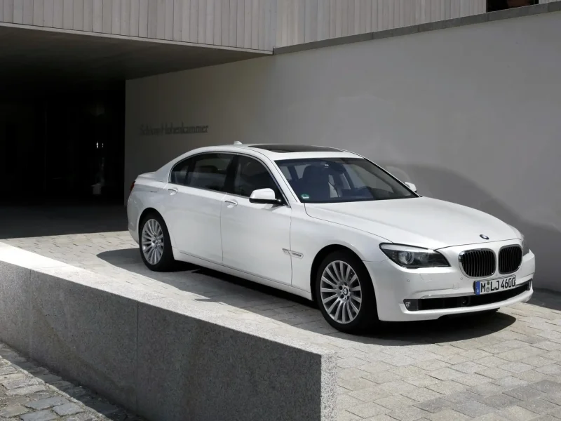 БМВ 760 li f02
